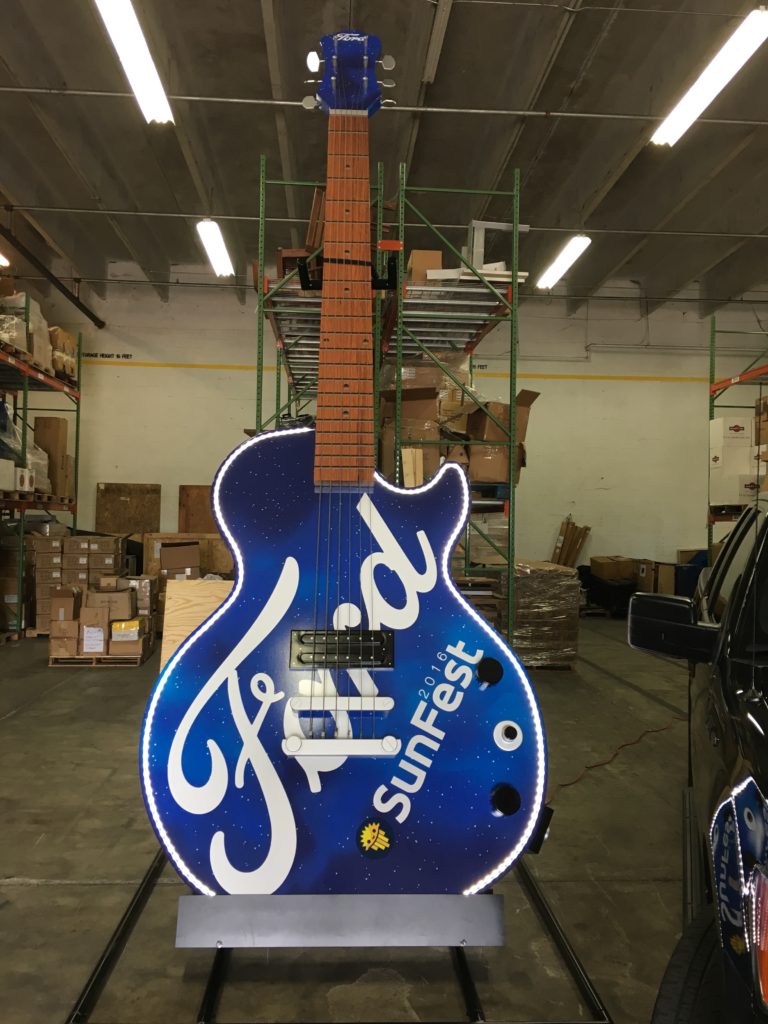 south-florida-ford-giant-guitar